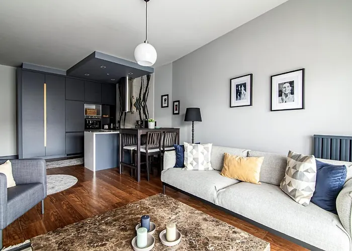 公寓 Modern In Beyoglu With Balcony *