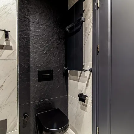 Modern In Beyoglu With Balcony Appartement *