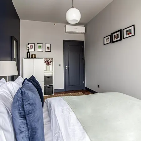 Modern In Beyoglu With Balcony * Istanbul